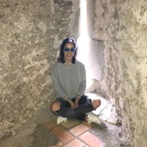 Meet your Posher, Laura